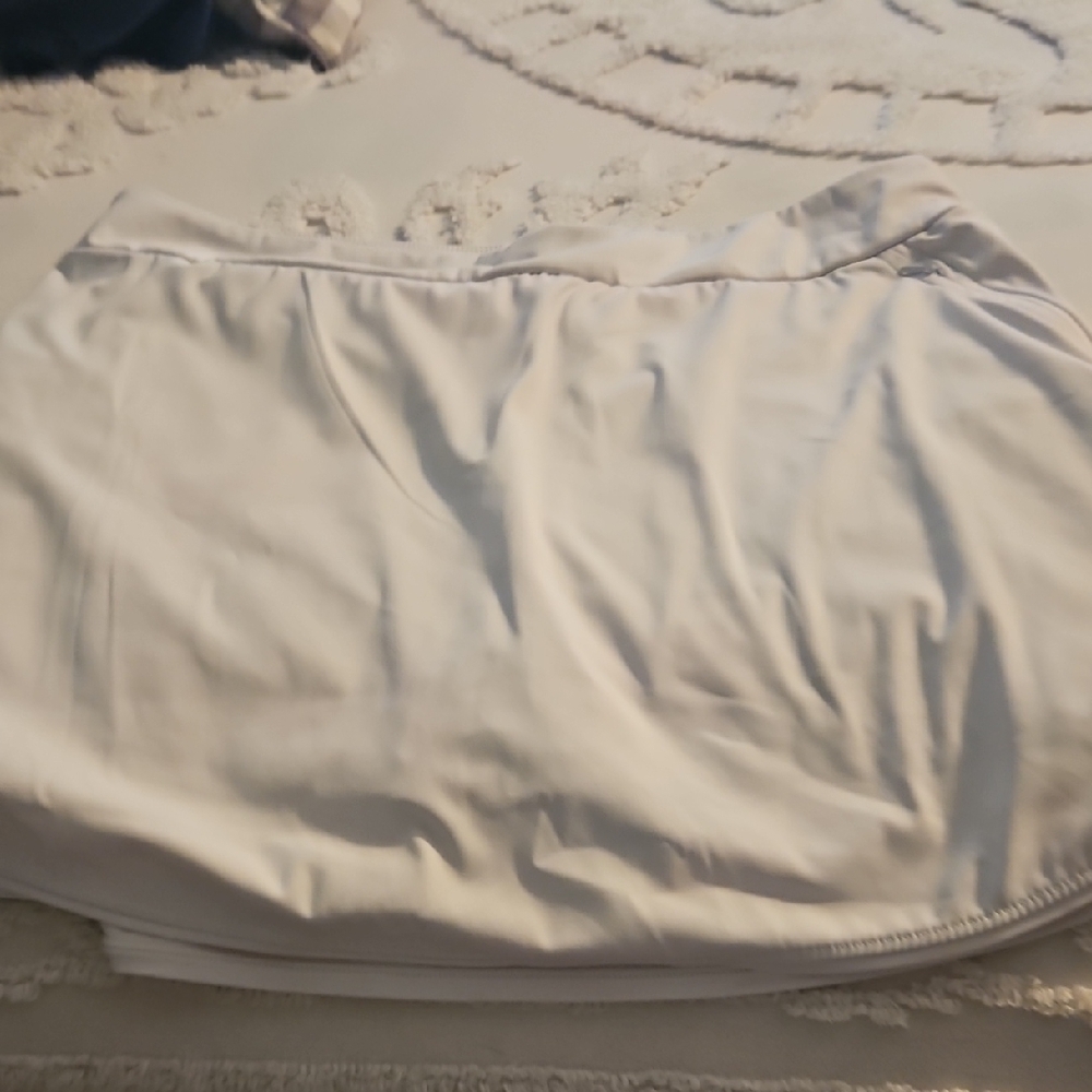 Women's White Skort - Classic Stretch Skirt